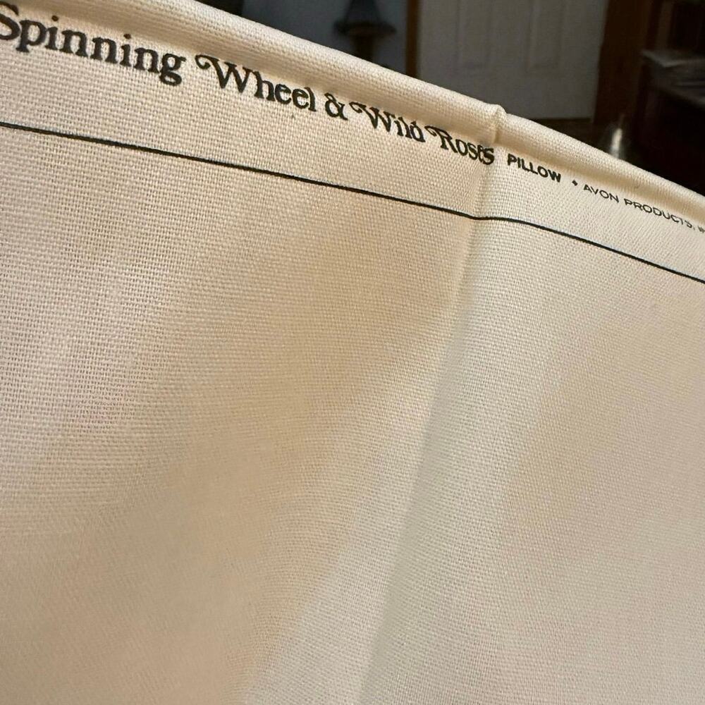 Vintage Avon Crewel Kit • Spinning Wheel & Wild Roses • 1975 Pillow Project - Picture 5 of 10